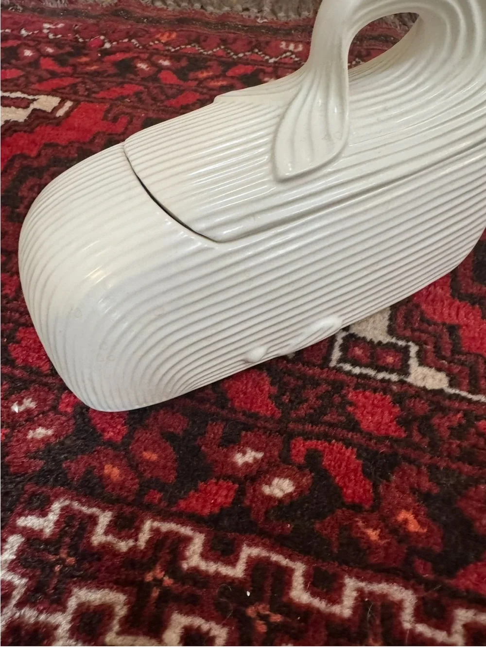 Jonathan Alder CERAMIC WHALE BOX